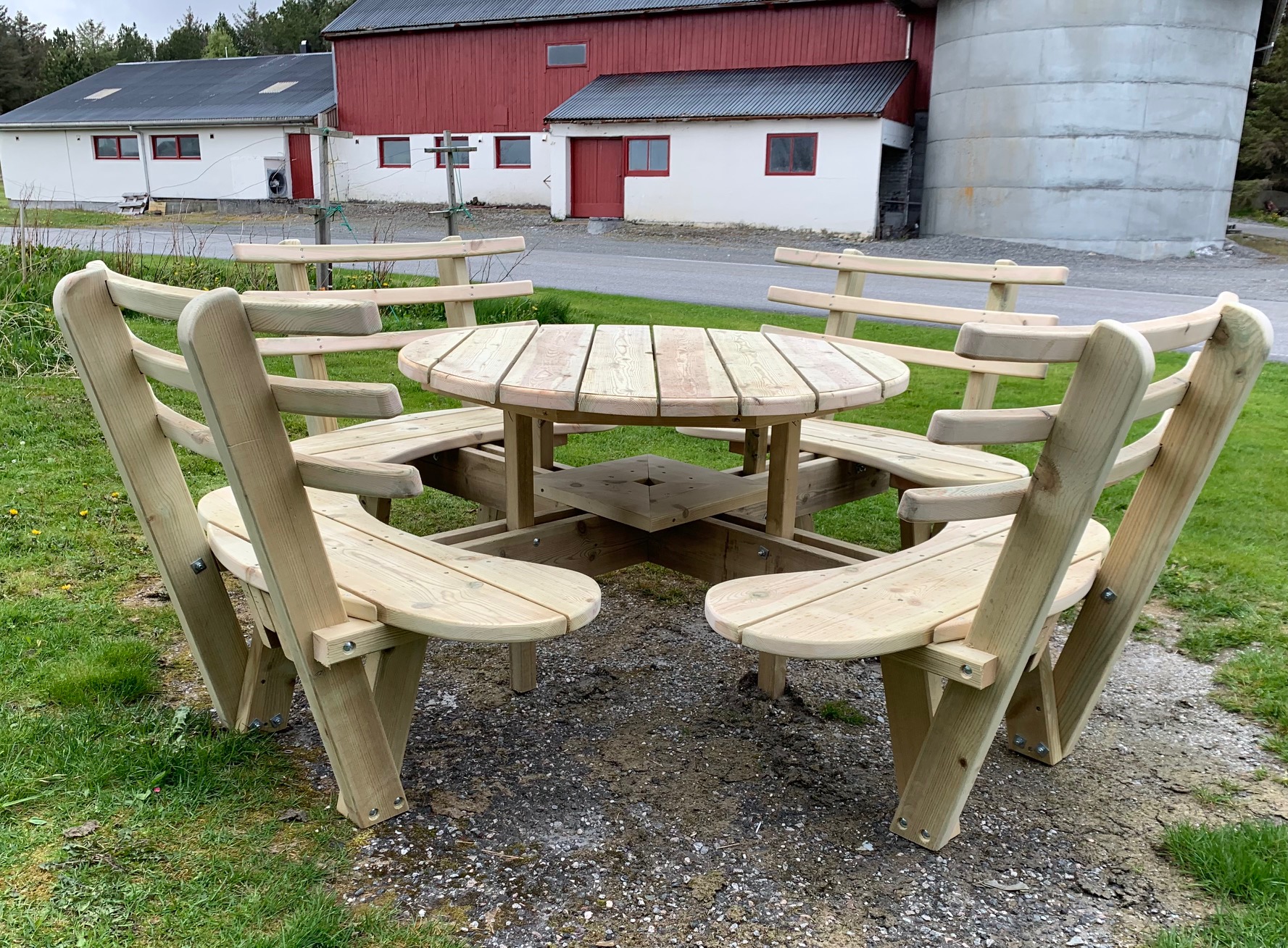 Rund benk 8 sitteplasser